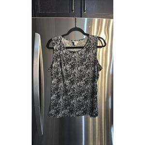 Worthington Women's L Black White Sleeveless Blouse Geometric Print